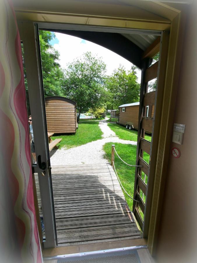 Roulottes Gites - Auberge De La Riviere Foncine-le-Haut 外观 照片